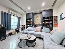 太平車庫精裝5套房美別墅臨路10米廁所皆開窗