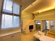 【星光環邊間挑高2房】買賣樓找逸柔