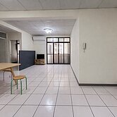 清水高中邊間美寓