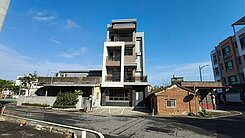 吳厝重劃區 大地坪 全新臨路電梯住店 透天