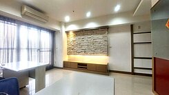 夢時代河畔鑲波大樓景觀美3房加車位