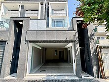 十期朝南公園第一排臨景賢路｜五套房大地坪電梯別墅