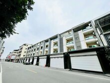 🍔屏東市近榮總│10米路4套房電梯雙車墅