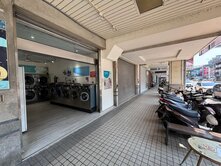 北屯路金樓店┃住店合一顯眼附平車┃好地點低總價