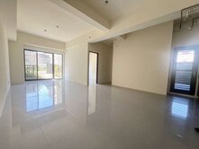 大景首席全新邊間三房+平車
