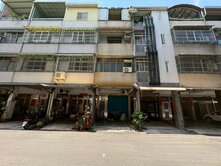 近小港醫院~漢民商圈臨正街上騎樓透天