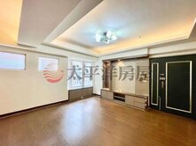 ~~龍安愛買~~交流道低公設3房~~