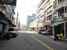 【岡山和平公園商圈】竹圍南街12米街店住透天5樓