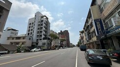 低於行情🔥西區臨20米路五權車站大地坪透店
