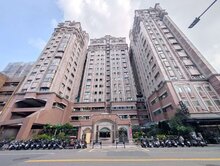陽明商圈/科工館*大三房主臥衛浴開窗/大露台