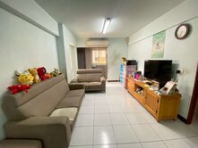 亞灣區輕軌旅運中心一層一戶3+1房