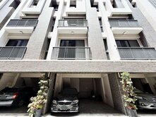 ✨仁雄商圈｜輕屋齡 雙車尊榮美墅🚗🚗(社區型)