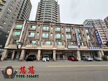樂福💟慈｜柳川震後間間套房視野美透店