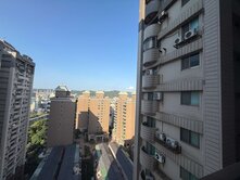 藝文近交流道~捷運G12~景觀宅衛浴開窗2房+車位