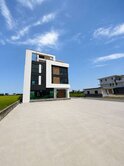 礁溪近交流道電梯雙面路景觀店面農舍