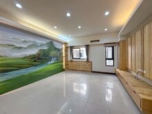 【三民商圈旁】雙車豪墅｜一樓孝親房｜近國10