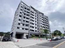 【雅鳳獨家】沙鹿家樂福商圈｜大兩房稀有雙衛浴平車