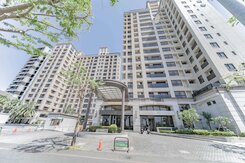 華鳳特區質感景觀3+1房平車超大室內