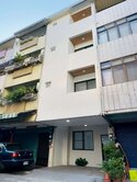 鼎山商圈翻新可停車6套房透天