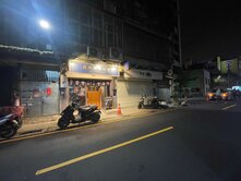 $172大智街熱鬧商圈邊間現當房東