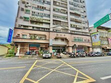宜市新生國小旁3房車位華廈~台灣房屋婕如~小豬