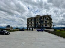 近宜市全新1+1房電梯華廈~台灣房屋婕如~小豬