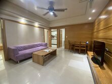 太子國際村2房車【住商潘倢希0981556566】