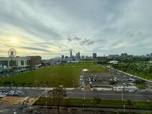 景觀宅！夢時代亞灣區-水水四房平車！