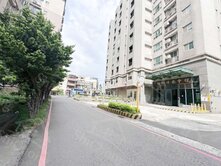 紐約時尚會館一樓挑高3房車|好空間利用 誠意出售|