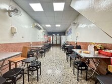 前鎮三多商圈臨16米路二聖二路上