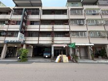 瑞隆商圈｜臨路百坪騎樓店面透天｜可停四車