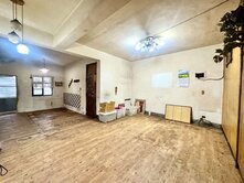 三和國中站力行路邊間大空間黃金二樓～住商語絃