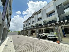家和萬世 梓官市區★併排雙車別墅