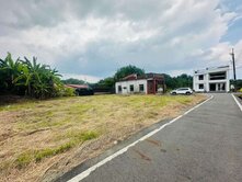 玥兒我是專員❣️稀有臨路甲建｜近美濃市區｜地形方正