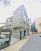 橙橙)鼓山☆壽山☆近輕軌站邊間社區型車庫透天