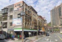 獨家|內湖金龍路|精華地段角間|收租店面|周家盈