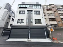 專任大雅市中心全新臨路電梯別墅