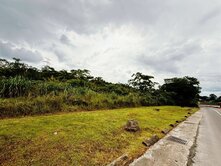關西正中豐路三段旁大面寬土地