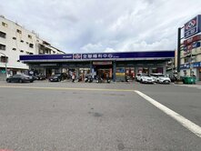 衛武營~全聯對面｜大三房｜使用空間大稀有公寓一樓