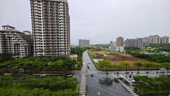 夕陽!衛浴開窗！近輕軌新品川方正2房邊間大坡平車位