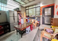 仁武商圈稀缺邊間正四樓車庫別墅