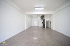 新營｜金華路超大地坪面寬店住(可停雙車)