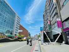 正中正三路美麗島旁｜商五面寬傳家店面