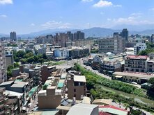 走路到興大~7年屋~高樓層景觀二房附平車