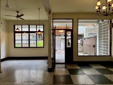 自有庭院大地坪｜近成大面寬約9米透天｜ 鬧中取靜