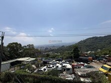 離塵不離城大地坪透天×多車停放×遼闊山景×三代同堂