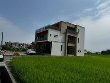宜蘭冬山近羅東運動公園．百坪電梯頂級農舍