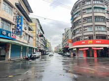 五甲家樂福*五甲國小國中*自強夜市透天金店面