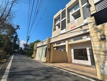 名間輕屋齡全新3 套孝親車庫別墅3間套房車庫別墅