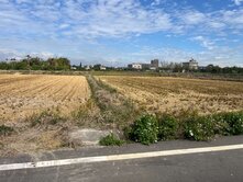 新豐崁頭段臨路方正平坦優質美農地-D